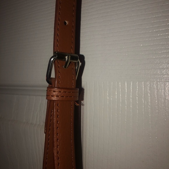 Cross Body Bag - Picture 3 of 4